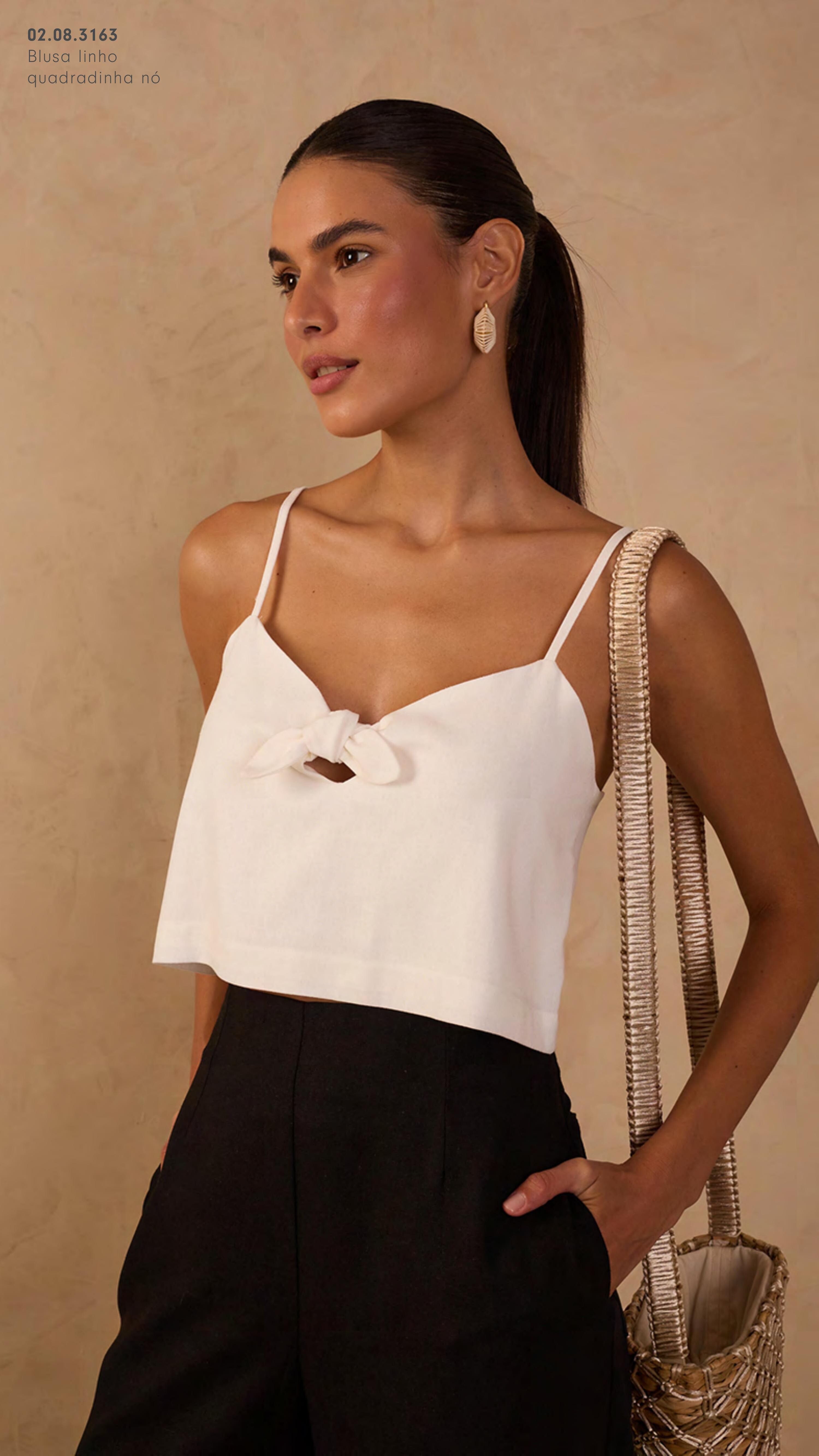 Blusa Linho Quadradinha Nó Preto